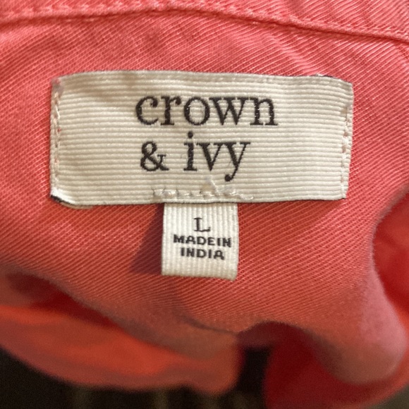 Crown & ivy peach color, women’s button up blouse, size large - Picture 2 of 3